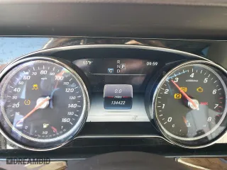 2017 Mercedes-Benz E-Class E 300 Luxury with VIN WDDZF4JB6HA098718, listed as a Copart auction lot 46328205 with 134,422 mi miles and Clean Title. Bid and sale history available at carsss.com. Image 9.