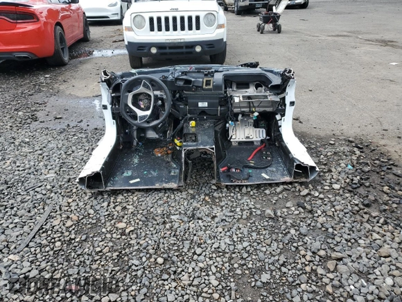 2017 Chevrolet Corvette 1LT with VIN 1G1YB2D7XH5117012, listed as a Copart auction lot 72627574 with 0 mi miles and Salvage Title. Bid and sale history available at carsss.com. Image 6.