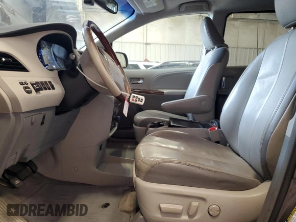 2013 Toyota Sienna XLE with VIN 5TDDK3DC7DS062614, listed as a Copart auction lot 60048005 with 230,228 mi miles and Non repairable. Bid and sale history available at DreamBid. Image 7.
