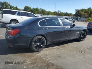 2012 BMW 7 Series 750Li xDrive с VIN WBAKC8C50CC435719, выставлен на аукционе Copart как лот 50041005 с пробегом 78 482 миль миль и Списание • Salvage title. История ставок и продаж доступна на DreamBid. Изображение 3.