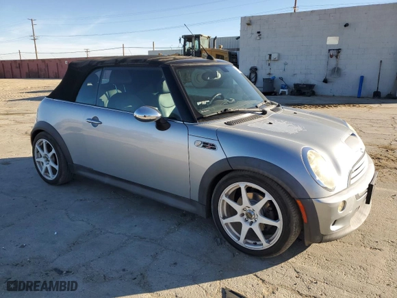 2005 MINI Cooper Convertible S with VIN WMWRH33575TK56261, listed as a Copart auction lot 86779364 with 74,573 mi miles and Clean Title. Bid and sale history available at carsss.com. Image 4.