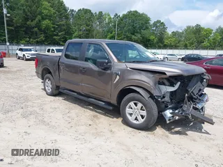 2022 Ford F-150 XL z VIN 1FTEW1EB9NFB50424, wystawiony jako IAAI lot #42553241 z przebiegiem 32 982 mil mil oraz . Historia ofert i sprzedaży dostępna na DreamBid. Obrazek 1.