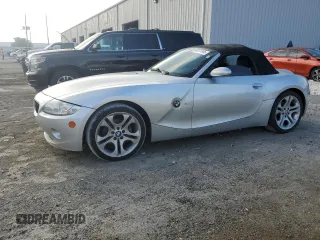 2005 BMW Z4 3.0i z VIN 4USBT53565LU10533, wystawiony jako Copart lot #58131945 z przebiegiem 129 788 mil mil oraz Tytuł czysty. Historia ofert i sprzedaży dostępna na DreamBid. Obrazek 1.