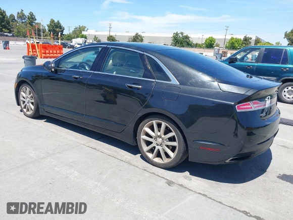 2015 Lincoln MKZ Hybrid z VIN 3LN6L2LU2FR614175, wystawiony jako IAAI lot #42381184 z przebiegiem 221 943 mil mil oraz . Historia ofert i sprzedaży dostępna na DreamBid. Obrazek 3.