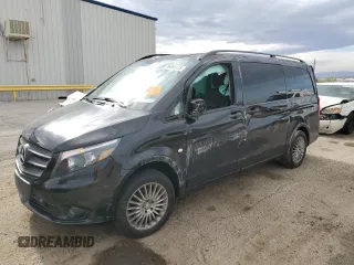 2018 Mercedes-Benz Metris Passenger z VIN WD4PG2EEXJ3375054, wystawiony jako Copart lot #56886915 z przebiegiem 101 991 mil mil oraz Szkoda całkowita • Salvage title. Historia ofert i sprzedaży dostępna na DreamBid. Obrazek 1.