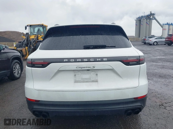 2019 Porsche Cayenne S z VIN WP1AB2AY2KDA64548, wystawiony jako IAAI lot #42316649 z przebiegiem 28 110 mil mil oraz . Historia ofert i sprzedaży dostępna na DreamBid. Obrazek 16.
