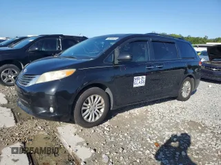 2012 Toyota Sienna XLE AAS z VIN 5TDYK3DC1CS220347, wystawiony jako Copart lot #65015615 z przebiegiem 168 629 mil mil oraz Szkoda całkowita • Salvage title. Historia ofert i sprzedaży dostępna na DreamBid. Obrazek 1.