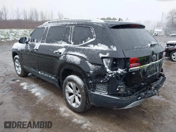 2018 Volkswagen Atlas SE z VIN 1V2LR2CA1JC515168, wystawiony jako IAAI lot #42024499 z przebiegiem 112 558 mil mil oraz . Historia ofert i sprzedaży dostępna na DreamBid. Obrazek 3.