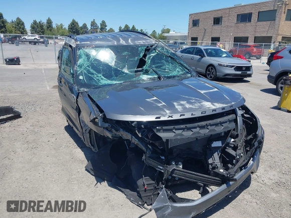 2025 Ford Explorer ST-Line with VIN 1FMUK8KH0SGA40629, listed as a IAAI auction lot 42305808 with 10,078 mi miles and . Bid and sale history available at DreamBid. Image 6.