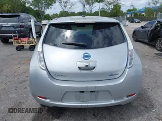 2012 Nissan LEAF SL with VIN JN1AZ0CP0CT018121, listed as a IAAI auction lot 42156923 with 116,605 mi miles. Bid and sale history available at carsss.com. Image 15.