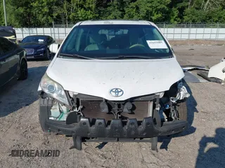 2013 Toyota Sienna XLE AAS с VIN 5TDYK3DC9DS382857, выставлен на аукционе IAAI как лот 42653901 с пробегом 118 790 миль миль и . История ставок и продаж доступна на DreamBid. Изображение 13.