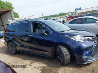 2021 Toyota Sienna XSE with VIN 5TDDRKEC9MS045558, listed as a IAAI auction lot 42428440 with 65,973 mi miles and . Bid and sale history available at DreamBid. Image 13.