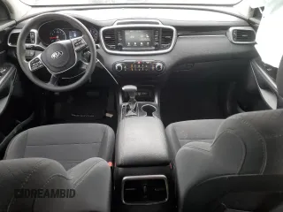 2019 Kia Sorento LX with VIN 5XYPG4A33KG523813, listed as a Copart auction lot 44730965 with 100,200 mi miles and Salvage Title. Bid and sale history available at carsss.com. Image 8.