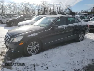 2011 Mercedes-Benz E 350 Luxury with VIN WDDHF8HB1BA371256, listed as a Copart auction lot 41592315 with 137,804 mi miles and Salvage Title. Bid and sale history available at DreamBid. Image 1.