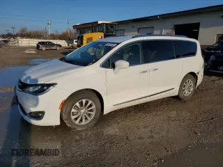 2018 Chrysler Pacifica Touring L with VIN 2C4RC1BG8JR124054, listed as a Copart auction lot 49787405 with 123,801 mi miles and Salvage Title. Bid and sale history available at DreamBid. Image 1.