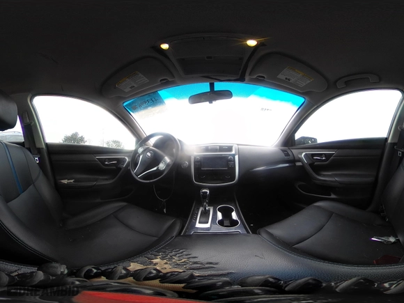 2018 Nissan Altima 2.5 SV with VIN 1N4AL3AP9JC256152, listed as a IAAI auction lot 41359670 with 136,686 mi miles. Bid and sale history available at carsss.com. Image 19.