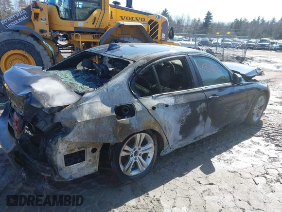 2017 BMW 3 Series 330i xDrive with VIN WBA8D9G39HNU62595, listed as a IAAI auction lot 41811673 with 1 mi miles. Bid and sale history available at carsss.com. Image 6.