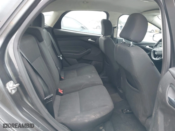 2016 Ford Focus SE with VIN 1FADP3K26GL268448, listed as a IAAI auction lot 41912967 with 146,571 mi miles. Bid and sale history available at carsss.com. Image 8.