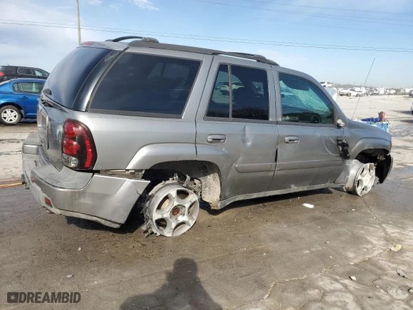 2005 Chevrolet TrailBlazer LT with VIN 1GNDT13S652123994, listed as a Copart auction lot 46840145 with NaN miles and Salvage Title. Bid and sale history available at carsss.com. Image 3.