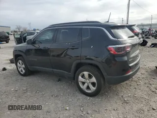 2022 Jeep Compass Latitude with VIN 3C4NJDBB6NT124048, listed as a Copart auction lot 48069535 with 32,784 mi miles and Salvage title. Bid and sale history available at DreamBid. Image 2.