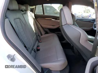 2020 BMW X4 M Competition z VIN 5YMUJ0C01L9C90351, wystawiony jako Copart lot #79907904 z przebiegiem Nie podano mil oraz Szkoda całkowita • Salvage title. Historia ofert i sprzedaży dostępna na DreamBid. Obrazek 11.
