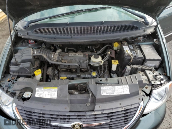 2002 Chrysler Town & Country LXi with VIN 2C8GP54L32R676672, listed as a Copart auction lot 44120565 with 57,090 mi miles and Salvage Title. Bid and sale history available at carsss.com. Image 13.