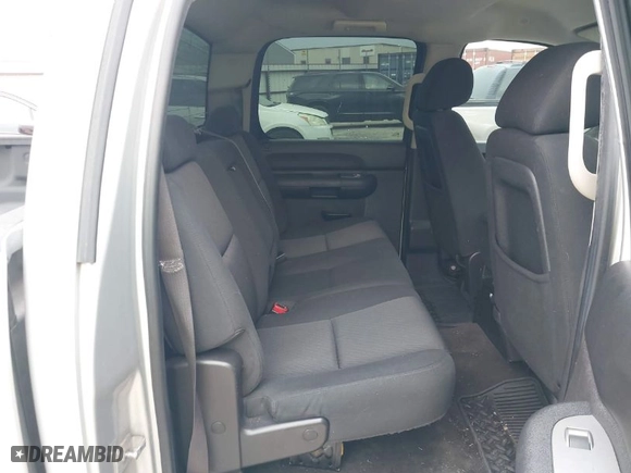 2011 GMC Sierra 1500 SLE with VIN 3GTP1VE05BG361711, listed as a IAAI auction lot 41927412 with 105,095 mi miles. Bid and sale history available at carsss.com. Image 8.