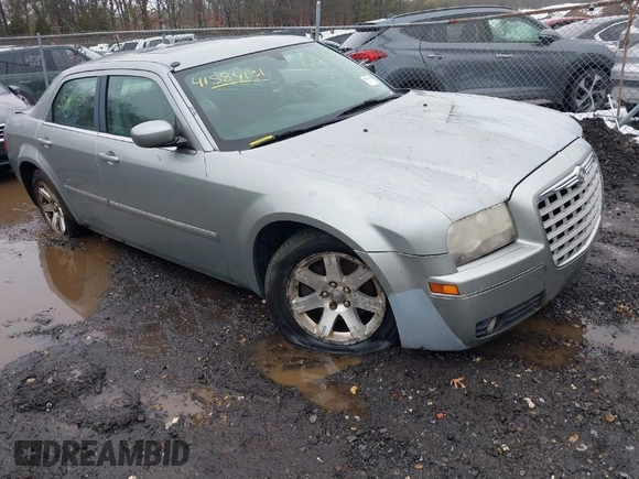 2006 Chrysler 300 Touring with VIN 2C3KA53GX6H134065, listed as a IAAI auction lot 41584131 with Not Provided miles. Bid and sale history available at carsss.com. Image 1.