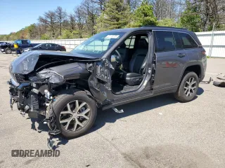2025 Jeep Grand Cherokee Limited z VIN 1C4RJHBG3SC269981, wystawiony jako Copart lot #57173775 z przebiegiem 4 788 mil mil oraz Szkoda całkowita • Salvage title. Historia ofert i sprzedaży dostępna na DreamBid. Obrazek 1.