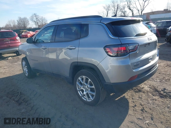 2023 Jeep Compass Latitude Lux с VIN 3C4NJDFNXPT502492, выставлен на аукционе IAAI как лот 41597253 с пробегом 18 747 миль миль и . История ставок и продаж доступна на DreamBid. Изображение 3.