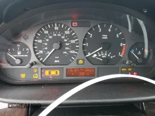 2001 BMW 3 Series 325i with VIN WBAAN374X1NE55555, listed as a Copart auction lot 87872375 with 176,104 mi miles and Salvage Title. Bid and sale history available at carsss.com. Image 9.