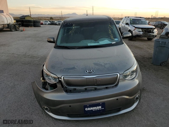 2018 Kia Soul EV EV+ with VIN KNDJX3AE1J7027406, listed as a Copart auction lot 86995924 with NaN miles and Salvage Title. Bid and sale history available at carsss.com. Image 5.
