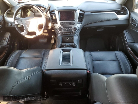 2017 GMC Yukon SLT with VIN 1GKS2BKC3HR198526, listed as a Copart auction lot 47212184 with 137,101 mi miles and Salvage Title. Bid and sale history available at carsss.com. Image 8.