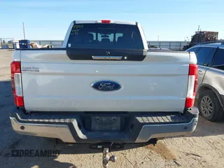 2019 Ford F-250 XL z VIN 1FT7W2BT1KEG39753, wystawiony jako IAAI lot #42051404 z przebiegiem 137 587 mil mil oraz . Historia ofert i sprzedaży dostępna na DreamBid. Obrazek 16.