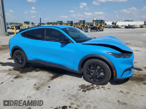 2024 Ford Mustang Mach-E Select z VIN 3FMTK1R47RMA23476, wystawiony jako Copart lot #57778105 z przebiegiem Nie podano mil oraz Nie do naprawy • Non repairable. Historia ofert i sprzedaży dostępna na DreamBid. Obrazek 4.
