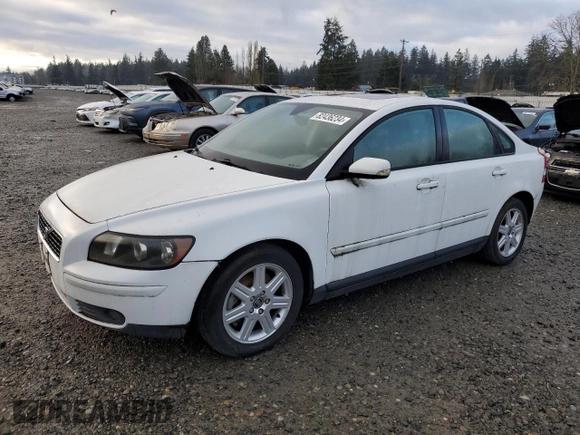 2005 Volvo S40 with VIN YV1MS682152048598, listed as a Copart auction lot 82436234 with 0 mi miles and Clean Title. Bid and sale history available at carsss.com. Image 1.