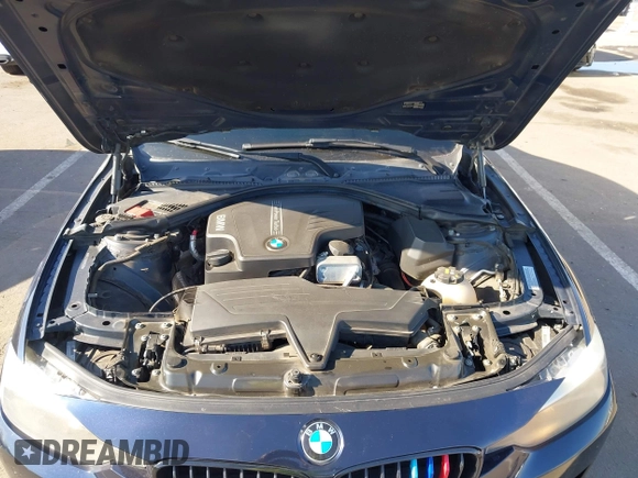 2014 BMW 3 Series 328i z VIN WBA3C1C58EK115326, wystawiony jako IAAI lot #42403532 z przebiegiem 135 348 mil mil oraz . Historia ofert i sprzedaży dostępna na DreamBid. Obrazek 10.