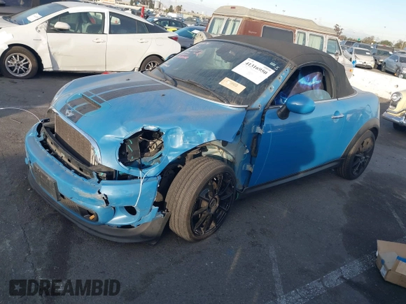 2013 MINI Roadster S z VIN WMWSY3C55DT594628, wystawiony jako IAAI lot #41316950 z przebiegiem 77 399 mil mil oraz . Historia ofert i sprzedaży dostępna na DreamBid. Obrazek 17.