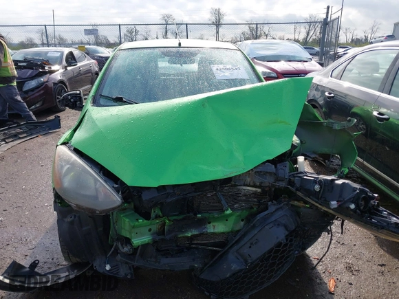 2011 Mazda 2 Sport z VIN JM1DE1HY2B0109615, wystawiony jako IAAI lot #42006812 z przebiegiem 197 402 mil mil oraz . Historia ofert i sprzedaży dostępna na DreamBid. Obrazek 12.