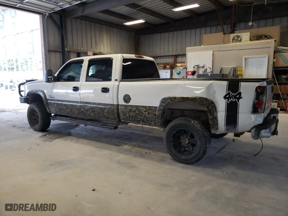 2005 Chevrolet Silverado 3500 SRW LT with VIN 1GCHK33275F913483, listed as a Copart auction lot 68673434 with NaN miles and Salvage Title. Bid and sale history available at carsss.com. Image 2.