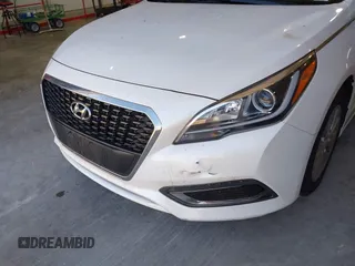 2016 Hyundai Sonata Hybrid SE with VIN KMHE24L15GA009241, listed as a IAAI auction lot 42083395 with 127,068 mi miles. Bid and sale history available at carsss.com. Image 6.