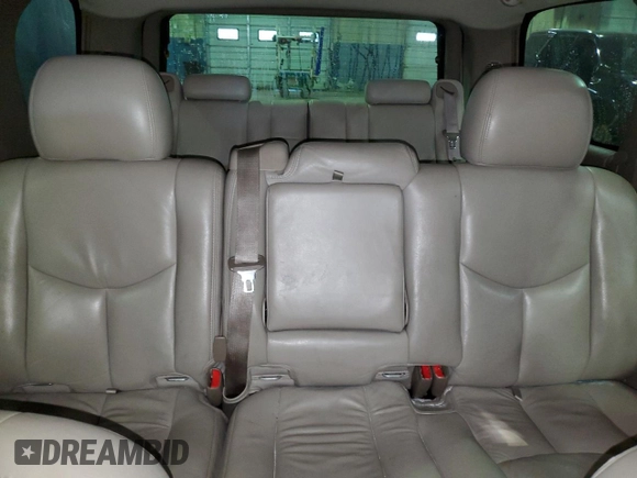 2005 Chevrolet Tahoe LT z VIN 1GNEC13T25J238739, wystawiony jako Copart lot #50338815 z przebiegiem 115 811 mil mil oraz Czysty tytuł • Clean title. Historia ofert i sprzedaży dostępna na DreamBid. Obrazek 10.