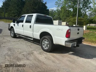 2008 Ford Super Duty F-250 SRW XL with VIN 1FTSW21R68EC21391, listed as a Copart auction lot 54709065 with 238,182 mi miles and Clean Title. Bid and sale history available at carsss.com. Image 3.
