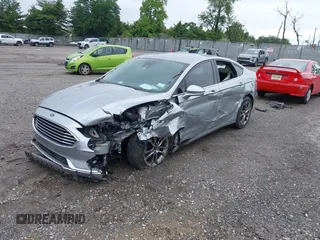 2020 Ford Fusion SEL с VIN 3FA6P0CD6LR130394, выставлен на аукционе IAAI как лот 42356025 с пробегом 115 294 миль миль и . История ставок и продаж доступна на DreamBid. Изображение 17.