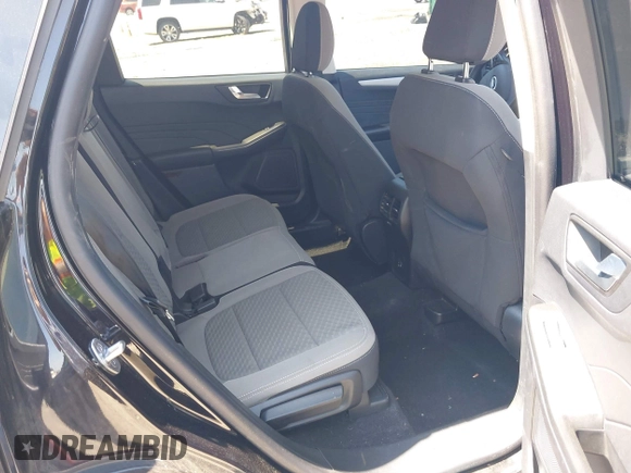 2021 Ford Escape SE z VIN 1FMCU0G66MUB26983, wystawiony jako IAAI lot #42144053 z przebiegiem 60 614 mil mil oraz . Historia ofert i sprzedaży dostępna na DreamBid. Obrazek 8.