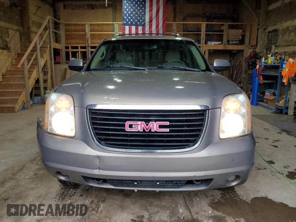 2007 GMC Yukon SLT with VIN 1GKFK13007R374138, listed as a Copart auction lot 53210325 with 230,378 mi miles and Clean Title. Bid and sale history available at carsss.com. Image 5.