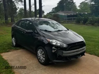 2016 Ford Fiesta S z VIN 3FADP4AJ8GM206305, wystawiony jako Copart lot #56752085 z przebiegiem 145 831 mil mil oraz Szkoda całkowita • Salvage title. Historia ofert i sprzedaży dostępna na DreamBid. Obrazek 1.