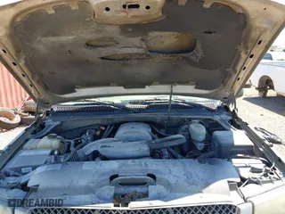 2003 Chevrolet Avalanche with VIN 3GNEC13TX3G288609, listed as a IAAI auction lot 41957629 with 272,667 mi miles. Bid and sale history available at carsss.com. Image 10.