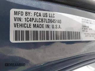 2020 Jeep Cherokee Latitude с VIN 1C4PJLCB7LD645140, выставлен на аукционе IAAI как лот 42330707 с пробегом 93 808 миль миль и . История ставок и продаж доступна на DreamBid. Изображение 9.