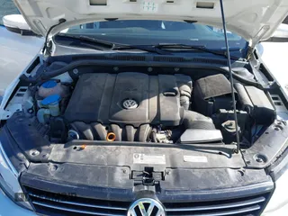 2013 Volkswagen Jetta SE with VIN 3VWDX7AJ0DM397061, listed as a IAAI auction lot 41237703 with 114,704 mi miles and . Bid and sale history available at DreamBid. Image 10.